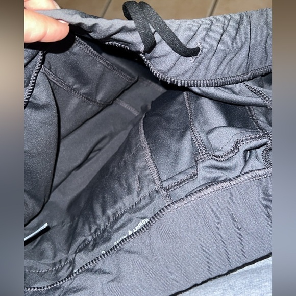 Men’s gray pull on cargo shorts - Picture 4 of 6